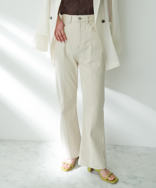 SENSE OF PLACE by URBAN RESEARCH（センスオブプレイスバイアーバンリサーチ）の「センタープレスフレアデニム（デニムパンツ・レディース・ブラック/アイボリー/ライトブルー/ワンウォッシュ/ピンク/ライトインディゴブルー・X-SMALL/TALL/SMALL/MEDIUM）」の2枚目の写真