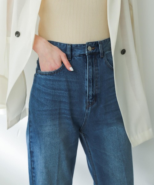 SENSE OF PLACE by URBAN RESEARCH（センスオブプレイスバイアーバンリサーチ）の「センタープレスフレアデニム（デニムパンツ・レディース・ブラック/アイボリー/ライトブルー/ワンウォッシュ/ピンク/ライトインディゴブルー・X-SMALL/TALL/SMALL/MEDIUM）」の7枚目の写真