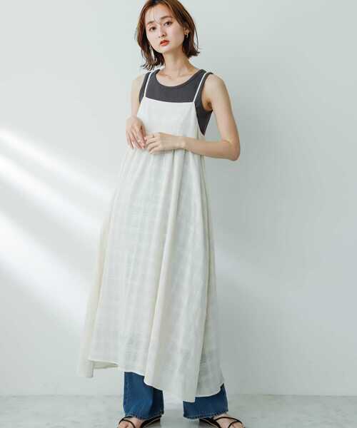 SENSE OF PLACE by URBAN RESEARCH（センスオブプレイスバイアーバンリサーチ）の「センタープレスフレアデニム（デニムパンツ・レディース・ブラック/アイボリー/ライトブルー/ワンウォッシュ/ピンク/ライトインディゴブルー・X-SMALL/TALL/SMALL/MEDIUM）」の10枚目の写真