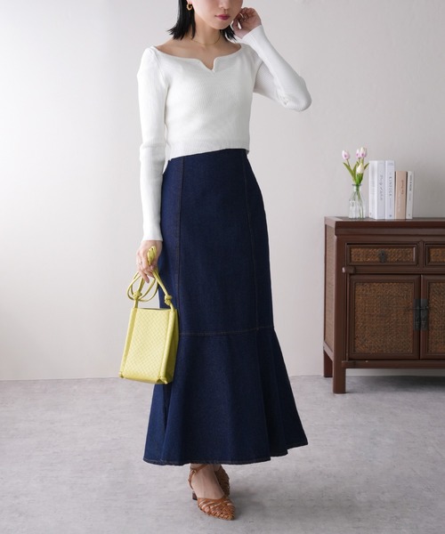 IAMUSE(アイアミューズ)の「デコルテラインキーネックトップス S0904【IAMUSE】(Tシャツ/カットソー・レディース・ブラック/ホワイト・FREE)」の10枚目の写真