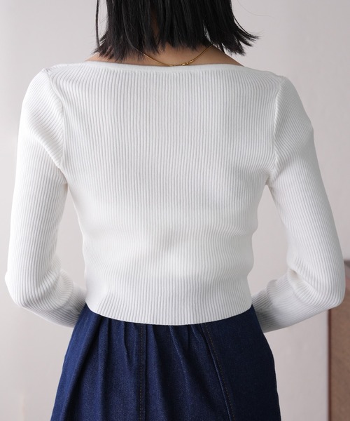 IAMUSE(アイアミューズ)の「デコルテラインキーネックトップス S0904【IAMUSE】(Tシャツ/カットソー・レディース・ブラック/ホワイト・FREE)」の21枚目の写真