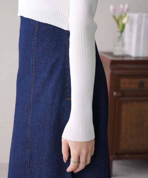 IAMUSE(アイアミューズ)の「デコルテラインキーネックトップス S0904【IAMUSE】(Tシャツ/カットソー・レディース・ブラック/ホワイト・FREE)」の22枚目の写真