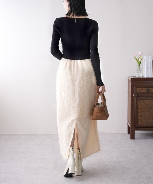 IAMUSE(アイアミューズ)の「デコルテラインキーネックトップス S0904【IAMUSE】(Tシャツ/カットソー・レディース・ブラック/ホワイト・FREE)」の17枚目の写真