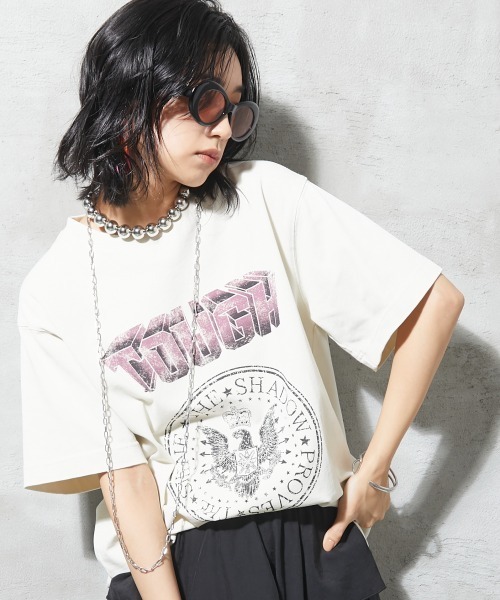 GEVS.（ジェイヴィス）の「＜大きいサイズ＞ ヴィンテージ風グラフィックプリントTシャツ GEVS.（Tシャツ/カットソー・レディース・アイボリー/チャコール・L/LL/3L/4L/5L）」の20枚目の写真