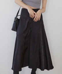Seductive satin スカート