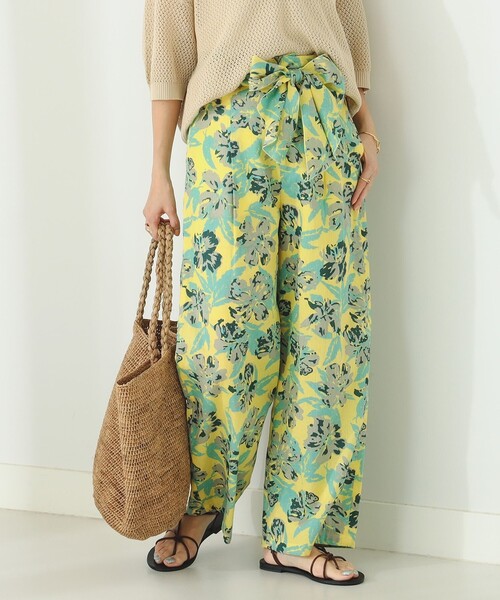 B:MING by BEAMS（ビーミングバイビームス）の「B:MING by BEAMS / トロピカル柄 プリント パンツ（その他パンツ・レディース・ピンク/イエロー・SMALL/MEDIUM）」の2枚目の写真