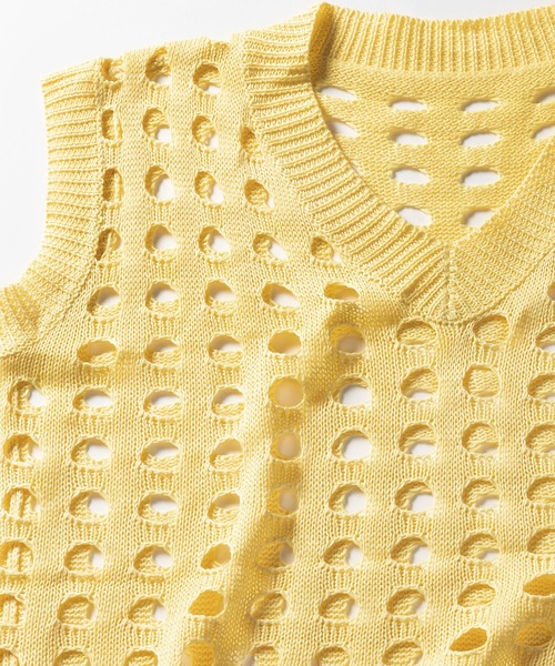 me+em select（ミームセレクト）の「※※カットアウトホールデザインショートニットベスト（ベスト・レディース・ブラック/ホワイト/イエロー・FREE）」の15枚目の写真