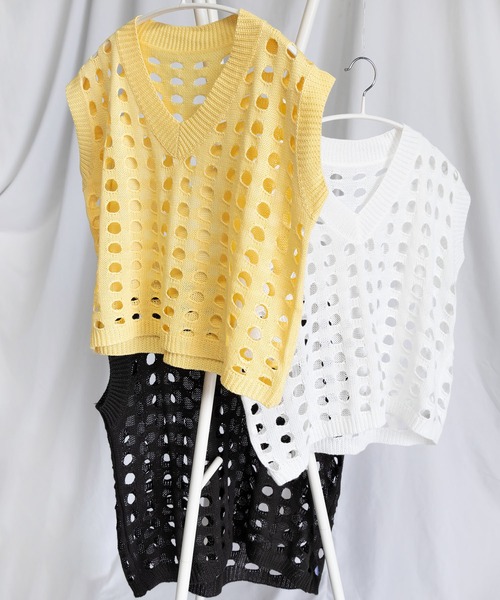 me+em select（ミームセレクト）の「※※カットアウトホールデザインショートニットベスト（ベスト・レディース・ブラック/ホワイト/イエロー・FREE）」の10枚目の写真