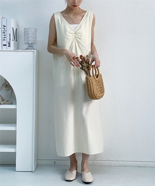 MAISON DE THERESE（メゾン ド テレーズ）の「Vネックノースリーブロングワンピース（ワンピース・レディース・サックスブルー/ベージュ・M）」の7枚目の写真