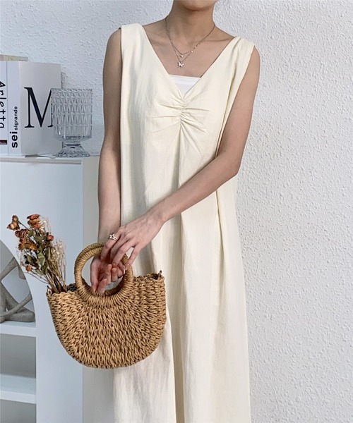 MAISON DE THERESE（メゾン ド テレーズ）の「Vネックノースリーブロングワンピース（ワンピース・レディース・サックスブルー/ベージュ・M）」の12枚目の写真
