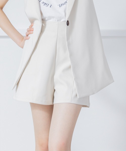 clear(クリア)の「ベーシックショートパンツ≪2024SS≫(その他パンツ・レディース・アイボリー/ブラック・M/S)」の1枚目の写真