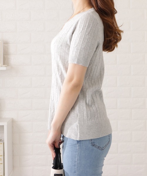 Lace Ladies(レースレディース)の「ケーブル柄半袖ニットプルオーバー(シャツ/ブラウス・レディース・ベージュ/ブルー/ホワイト/ブラック/グレー・FREE)」の14枚目の写真
