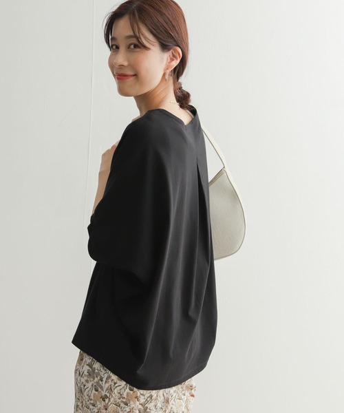 URBAN RESEARCH DOORS（アーバンリサーチドアーズ）の「コクーンシルエットプルオーバー（Tシャツ/カットソー・レディース・グレー系その他/アイボリー/ブラック・MEDIUM）」の10枚目の写真