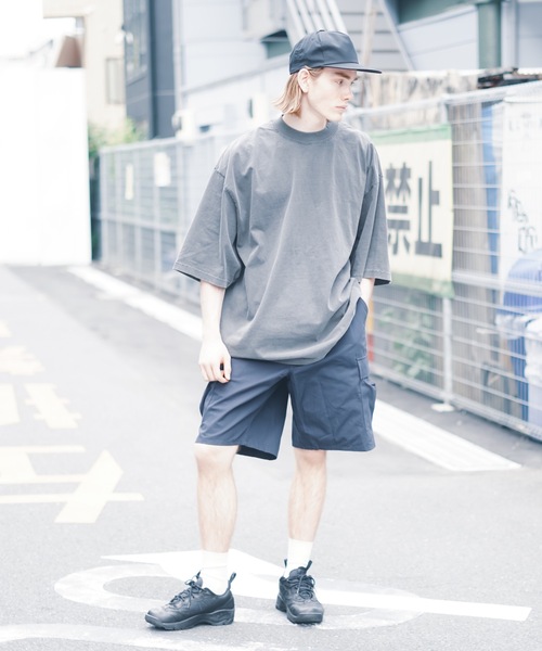 SHAKA WeAR（シャカウェア）の「【SHAKA WEAR/シャカウェア】GARMENT DYE DROP SHOULDER S/S G-DYE_DROP　ヘビーウェイト ビッグシルエット　Tシャツ（Tシャツ/カットソー・メンズ・ブラック系その他2/ブラック/クリーム/ホワイト/ナチュラル/モカ・MEDIUM/SMALL/X-LARGE/LARGE/XX-LARGE）」の20枚目の写真