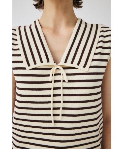 MOUSSY（マウジー）の「BIG COLLAR SLEEVELESS ニット（タンクトップ・レディース・ブルー系その他3/ベージュ系その他/ライトイエロー/ブラック・FREE）」の18枚目の写真