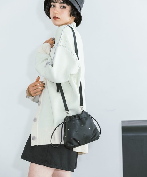 PAGEBOY(ページボーイ)の「アソートキンチャクショルダー(ショルダーバッグ・レディース・ブラック系その他/ホワイト系その他・FREE)」の7枚目の写真