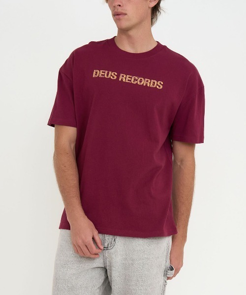 DEUS EX MACHINA(デウスエクスマキナ)の「ANCIENT TECH TEE オーバーサイズフィット(Tシャツ/カットソー・メンズ・オフホワイト/ローズ・MEDIUM/SMALL/LARGE)」の3枚目の写真