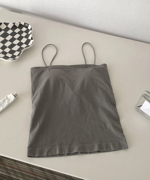 Mayree（メイリー）の「AURORIA/カップ付きチューブキャミソール（キャミソール・レディース・ブラック/グレー/グリーン/ホワイト/ブラウン・FREE）」の4枚目の写真