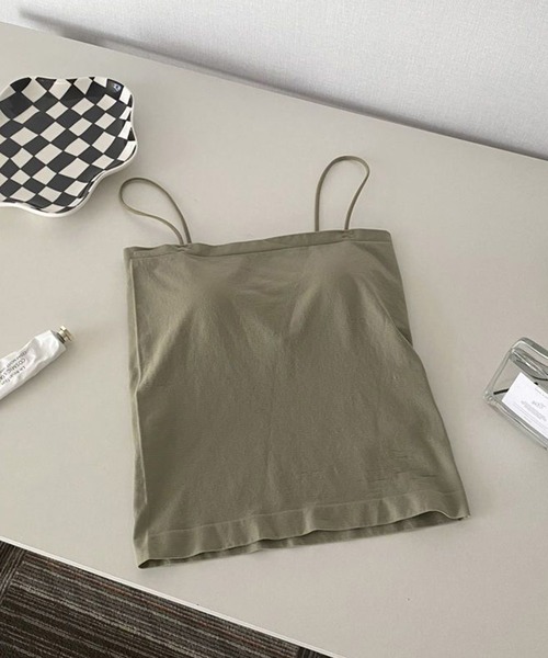 Mayree（メイリー）の「AURORIA/カップ付きチューブキャミソール（キャミソール・レディース・ブラック/グレー/グリーン/ホワイト/ブラウン・FREE）」の5枚目の写真