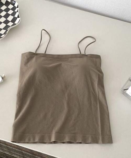 Mayree（メイリー）の「AURORIA/カップ付きチューブキャミソール（キャミソール・レディース・ブラック/グレー/グリーン/ホワイト/ブラウン・FREE）」の6枚目の写真