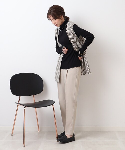 Cutie Blonde（キューティーブロンド）の「◆配色メロウ ハイネック インナー（Tシャツ/カットソー・レディース・オフホワイト/ナチュラル/ブラック・01/02/03）」の11枚目の写真