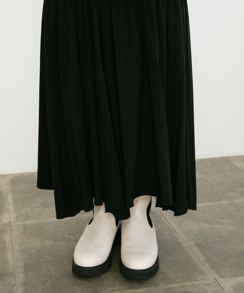 KBF(ケイビーエフ)の「ランダムシャーリングスカート(スカート・レディース・ブラック/オフホワイト・ONE)」の21枚目の写真