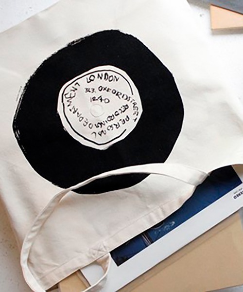 DO Original(ドー オリジナル)の「レコードトート(トートバッグ・レディース・アイボリー・FREE)」の5枚目の写真