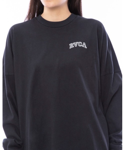 RVCA(ルーカ)の「RVCA レディース ARCHED FAKE RVCA LS ロンT【2023年秋冬モデル】/ルーカ長袖バックプリントロゴロンT(Tシャツ/カットソー・レディース・ベージュ/ブラック/ホワイト×ネイビー・SMALL/LARGE/MEDIUM)」の11枚目の写真