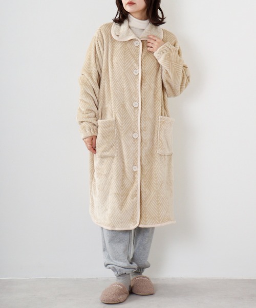 FUNALIVE（ファンアライブ）の「PAGE ONE ブランケットローブ　ミディ丈（ルームウェア/パジャマ・レディース・ベージュ/グレー/ピンク/グリーン/アイボリー/ベージュ系・FREE）」の4枚目の写真