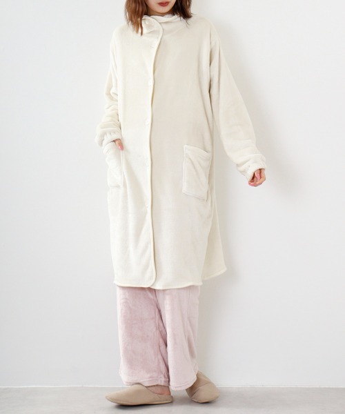 FUNALIVE（ファンアライブ）の「PAGE ONE ブランケットローブ　ミディ丈（ルームウェア/パジャマ・レディース・ベージュ/グレー/ピンク/グリーン/アイボリー/ベージュ系・FREE）」の2枚目の写真