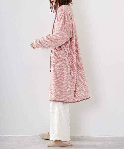 FUNALIVE（ファンアライブ）の「PAGE ONE ブランケットローブ　ミディ丈（ルームウェア/パジャマ・レディース・ベージュ/グレー/ピンク/グリーン/アイボリー/ベージュ系・FREE）」の12枚目の写真