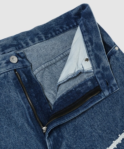 NOMA t.d.（ノーマティーディー）の「Bandana Hand Embroidery Pants（デニムパンツ・メンズ・インディゴブルー・3/2）」の3枚目の写真