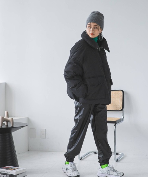 bohmal（ボマール）の「ファイバーダウンショートブルゾン（ダウンジャケット/コート・レディース・ブラック/アイボリー・MEDIUM）」の22枚目の写真