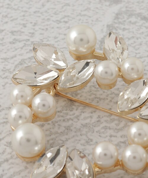 SHOO・LA・RUE（シューラルー）の「◆【セレモニー】リーフリースブローチ（ブローチ/コサージュ・レディース・シルバー/ゴールド・00）」の6枚目の写真