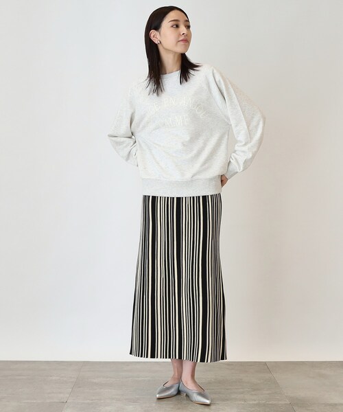 THE SHOP TK （ザ ショップ ティーケー ）の「◆ロゴ裏毛スウェット/ハグするニットシリーズ（スウェット・レディース・グレー/オフホワイト・13/12）」の16枚目の写真