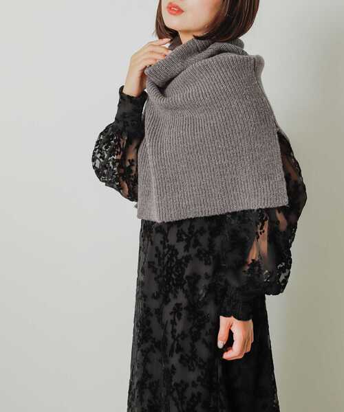 SENSE OF PLACE by URBAN RESEARCH（センスオブプレイスバイアーバンリサーチ）の「サイドスリットネックウォーマー（ネックウォーマー/スヌード・レディース・ブラック/グレー・ONE）」の17枚目の写真