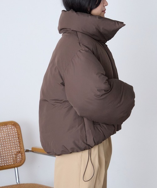 TRIANGLE PALETTE（トライアングルパレット）の「スタンドカラー中綿ブルゾン（ブルゾン・レディース・グレイッシュベージュ/ピンク/ブラック/アイボリー/ブラウン/モカ・FREE）」の13枚目の写真