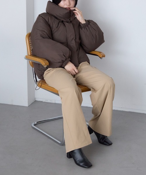 TRIANGLE PALETTE（トライアングルパレット）の「スタンドカラー中綿ブルゾン（ブルゾン・レディース・グレイッシュベージュ/ピンク/ブラック/アイボリー/ブラウン/モカ・FREE）」の14枚目の写真