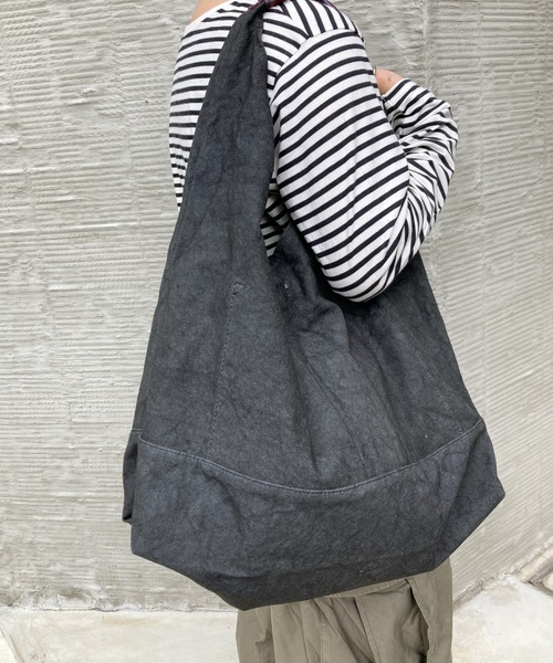 EARTH MADE（アースメイド）の「ムラ染めキャンバス TOTE / L（トートバッグ・メンズ・オレンジ/チャコールグレー/カーキ・FREE）」の3枚目の写真