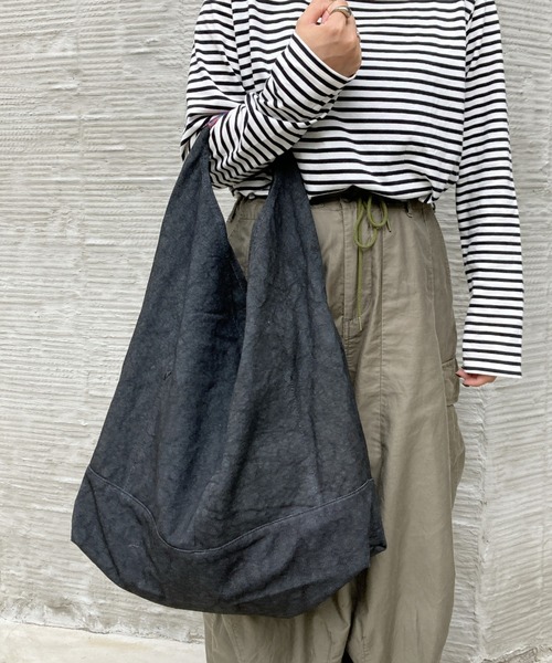 EARTH MADE（アースメイド）の「ムラ染めキャンバス TOTE / L（トートバッグ・メンズ・オレンジ/チャコールグレー/カーキ・FREE）」の4枚目の写真