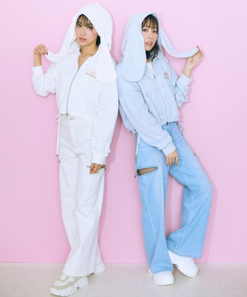 marun（マルン）の「＜大きいサイズ＞ サイドスリットワイドパンツ marun（デニムパンツ・レディース・オフホワイト/ライトブルー・88/98/106/92/122/80/114/96/84）」の18枚目の写真