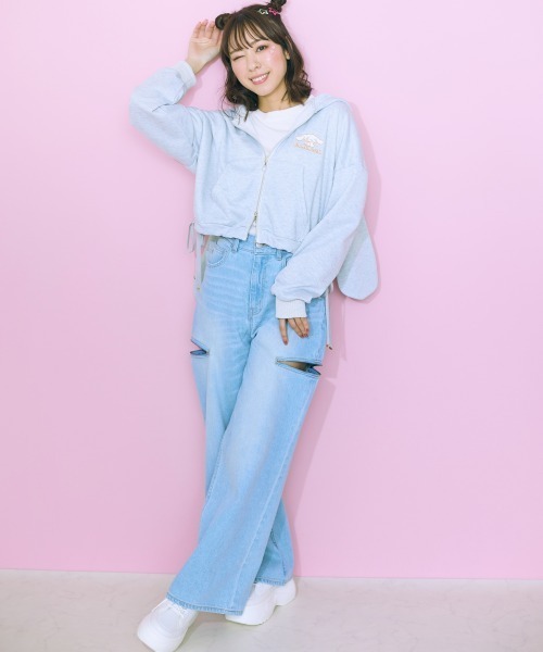 marun（マルン）の「＜大きいサイズ＞ サイドスリットワイドパンツ marun（デニムパンツ・レディース・オフホワイト/ライトブルー・88/98/106/92/122/80/114/96/84）」の13枚目の写真