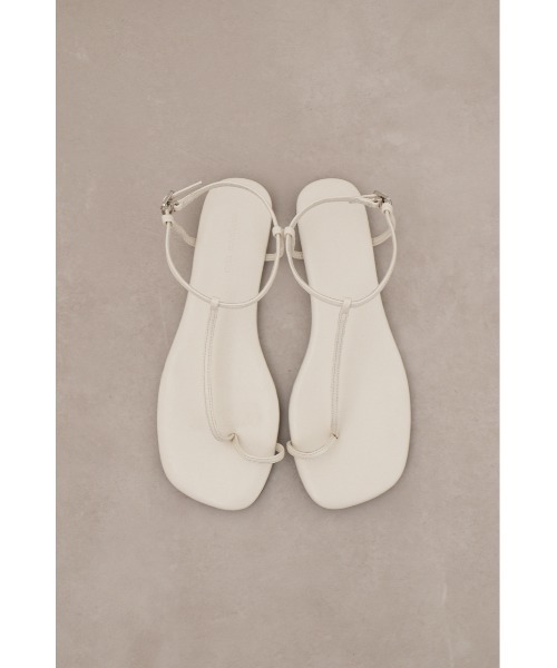 crie conforto（クリーコンフォルト）の「トングストラッピーサンダル（サンダル・レディース・アイボリー/ブラック/レッド・MEDIUM/LL/SMALL/LARGE）」の2枚目の写真