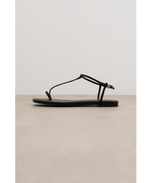 crie conforto（クリーコンフォルト）の「トングストラッピーサンダル（サンダル・レディース・アイボリー/ブラック/レッド・MEDIUM/LL/SMALL/LARGE）」の12枚目の写真