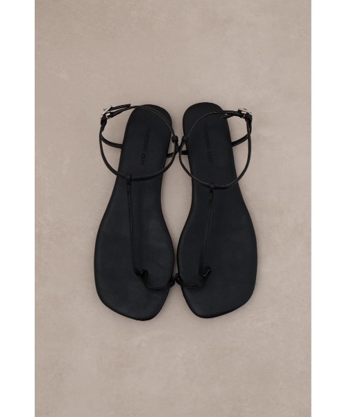 crie conforto（クリーコンフォルト）の「トングストラッピーサンダル（サンダル・レディース・アイボリー/ブラック/レッド・MEDIUM/LL/SMALL/LARGE）」の13枚目の写真