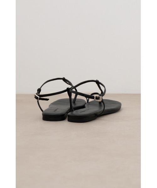 crie conforto（クリーコンフォルト）の「トングストラッピーサンダル（サンダル・レディース・アイボリー/ブラック/レッド・MEDIUM/LL/SMALL/LARGE）」の14枚目の写真