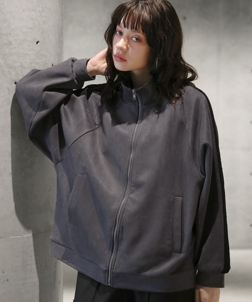 ETELIO（エテリオ）の「フェイクスウェードサイドレースデザイン