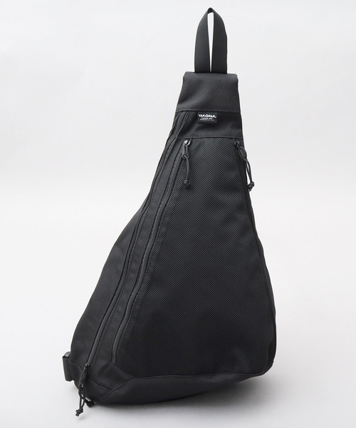 YAKPAK（ヤックパック）の「撥水ポリエステル ワンショルダー ビッグ  スリング ボディバッグ（ボディバッグ/ウエストポーチ・メンズ・ブラック・FREE）」の18枚目の写真