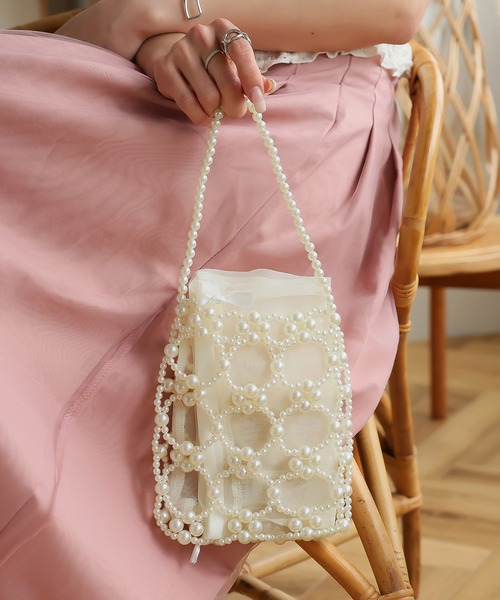 LAFFMO（ラフモ）の「ビーズ編みミニバッグ（ショルダーバッグ・レディース・ホワイト/ベージュ/グレー/ブラック・F）」の20枚目の写真