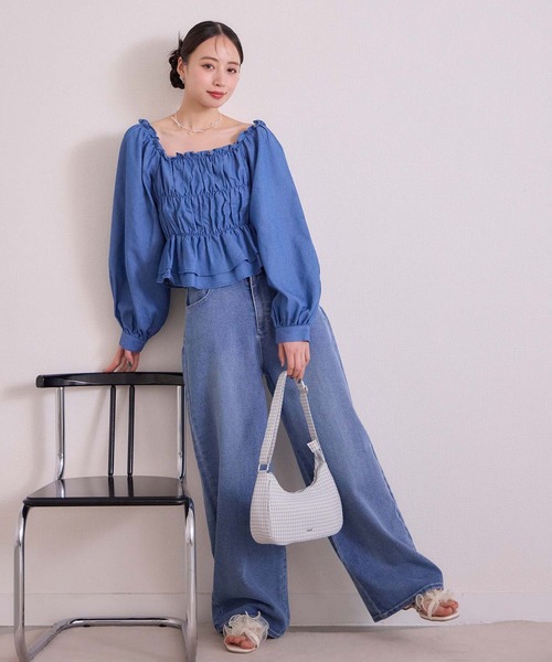 one after another NICE CLAUP(ワンアフターアナザーナイスクラップ)の「ストレッチ/ワイドストレートデニムパンツ(デニムパンツ・レディース・ライトブラック/ブルー/ライトブルー・SMALL/MEDIUM)」の4枚目の写真